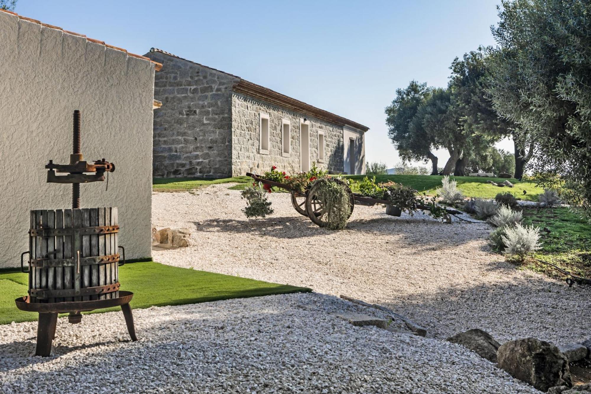 Uddastri Retreat Arzachena Kültér fotó